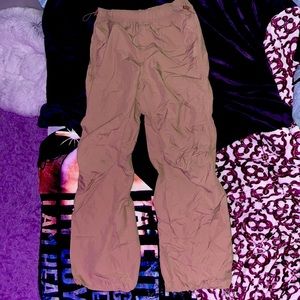 Parachute, adjustable, khaki color pants